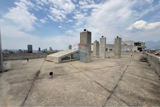 Tirane, shitet apartament+verande | Penthouse 3+1+Aneks+Ballkon Kati 8, 293 m² 990.000 € (rruga budi)
