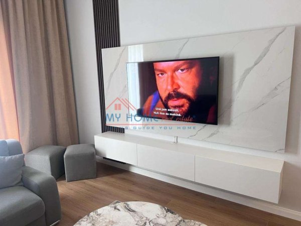 Tirane, jepet me qera apartament 2+1+Ballkon , 88 m² 450 € (Fresk)
