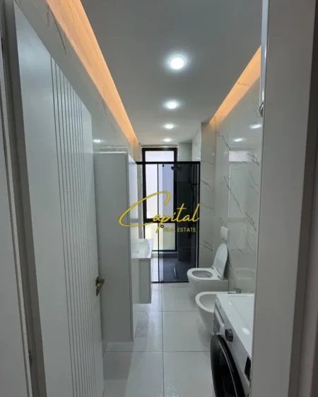 Tirane, jepet me qera apartament 1+1 Kati 6, 80 m² 700 € (BULEVARDI I RI)