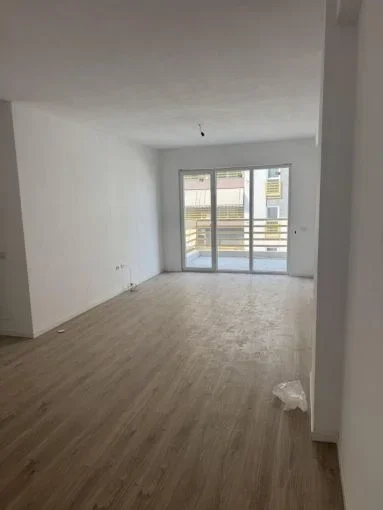 Tirane, shitet apartament 1+1+Aneks+Ballkon Kati 5, 76 m² 127.000 € (don bosko)
