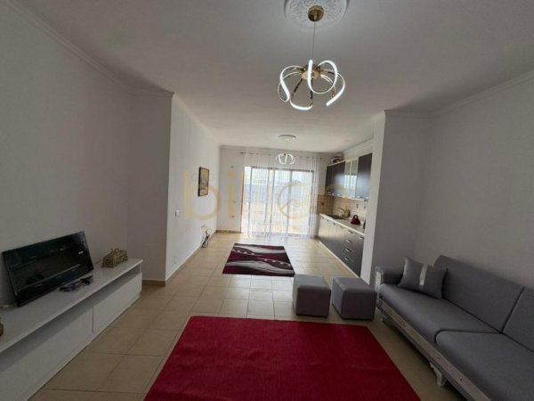 Tirane, shitet 2+1+Ballkon , 96 m² 1.290.000 € (Fresk)