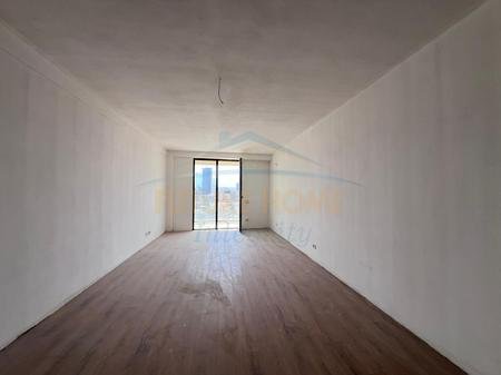 Tirane, shitet apartament 3+1 Kati 10, 152 m² 334.400 € (Mine Peza)