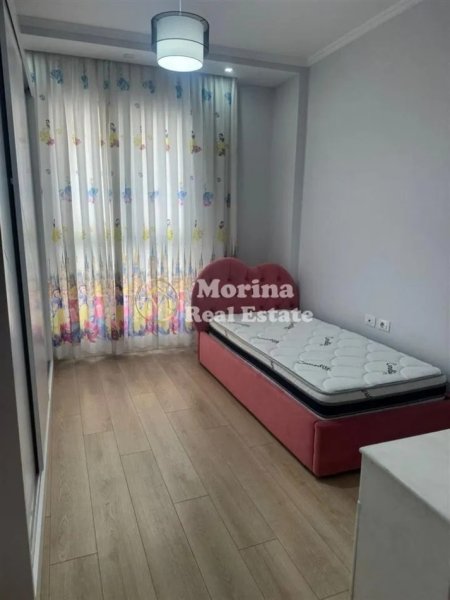 Tirane, jepet me qera apartament 2+1 Kati 3, 98 m² 1.000 € (Casa Italia)
