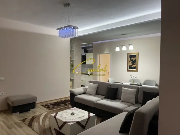 Tirane, jepet me qera apartament 2+1 Kati 8, 117 m² 550 € (ASTIR)