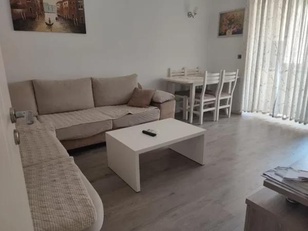 Tirane, shitet apartament 2+1+Aneks Kati 3, 68 m² 140.000 € (komuna e parisit)
