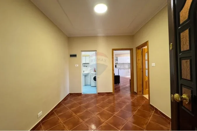 Tirane, shitet apartament 1+1 , 58 m² 138.000 € 