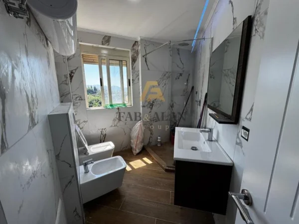 Tirane, shitet apartament 2+1 Kati 4, 124 m² 124.000 € (Fresk)