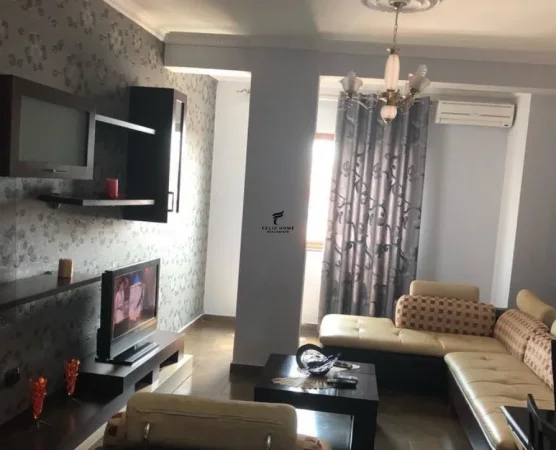Tirane, jepet me qera apartament 2+1 Kati 5, 80 m² 650 € (RRUGA DIBRES)