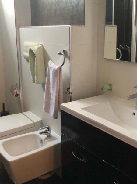 Tirane, jepet me qera apartament 2+1 Kati 5, 80 m² 650 € (RRUGA DIBRES)