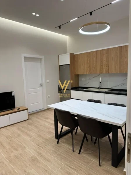 Tirane, jepet me qera apartament 2+1+Ballkon Kati 0, 80 m² 600 € (DON BOSKO)