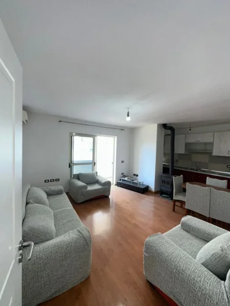 Durres, shitet apartament 2+1+Ballkon , 83 m² 84.000 € (LAGJA 18 SPITALI)