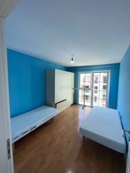 Durres, shitet apartament 2+1+Ballkon , 83 m² 84.000 € (LAGJA 18 SPITALI)