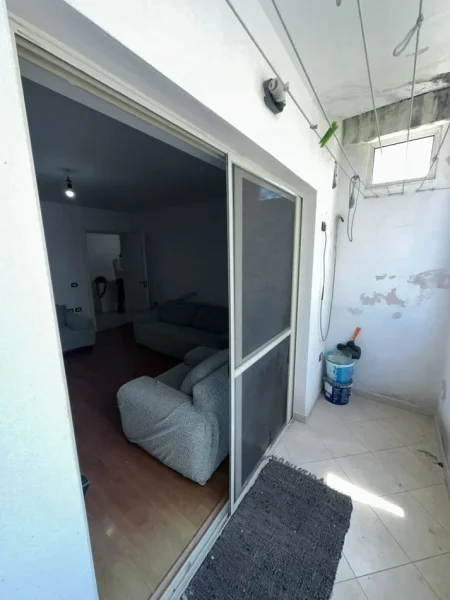 Durres, shitet apartament 2+1+Ballkon , 83 m² 84.000 € (LAGJA 18 SPITALI)