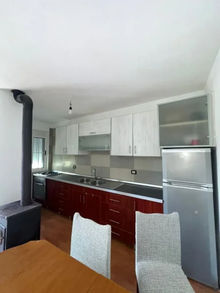 Durres, shitet apartament 2+1+Ballkon , 83 m² 84.000 € (LAGJA 18 SPITALI)