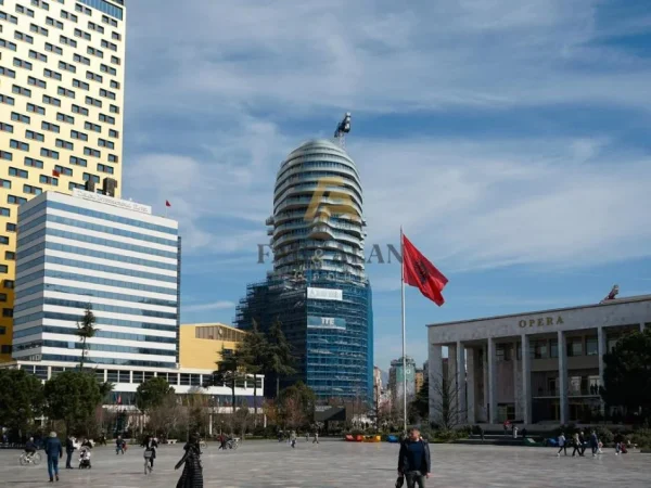 Tirane, shitet apartament 1+1 Kati 14, 127 m² 599.000 € (Sheshi Skenderbej)