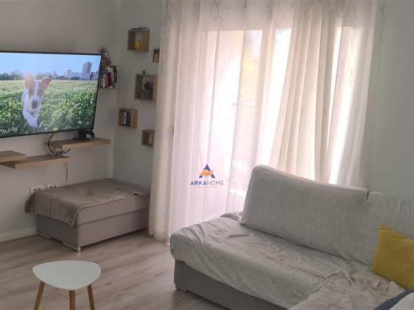 Tirane, shitet apartament 1+1+Ballkon Kati 2, 56 m² 116.000 € (PRANE VIVA MARKET, DON BOSKO)