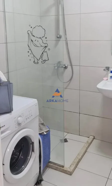 Tirane, shitet apartament 1+1+Ballkon Kati 2, 56 m² 116.000 € (PRANE VIVA MARKET, DON BOSKO)
