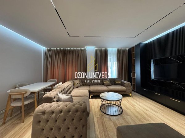 Tirane, jepet me qera apartament 2+1+Ballkon Kati 4, 140 m² 1.200 € (Ring Center, Zogu i Zi)