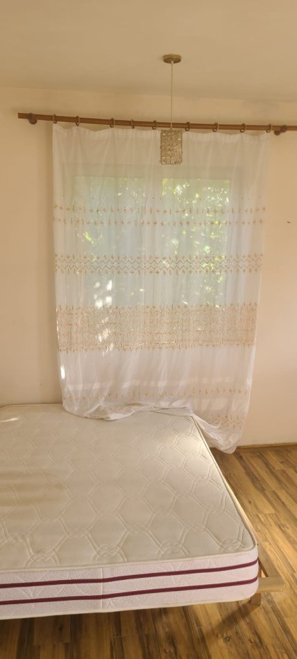 Tirane, jepet me qera apartament 1+1 Kati 2, 53 m² 300 € (Ali Demi, Rr.Mihal Grameno)