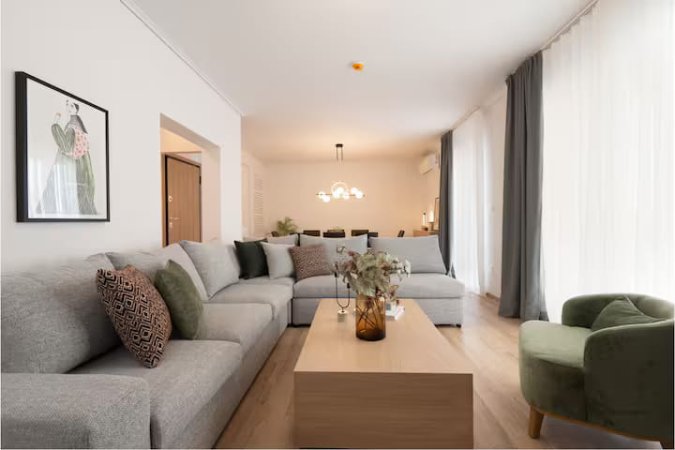 Tirane, jepet me qera apartament 1+1+Ballkon Kati 3, 70 m² 650 € (rruga 5 Maji)