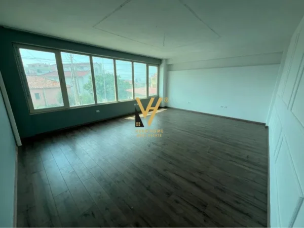 Tirane, jepet me qera ambjent biznesi Kati 1, 160 m² 600 € (KODRA E PRIFTIT)