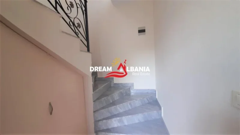 Tirane, jepet me qera apartament 2+1 , 100 m² 500 € (ne rrugen Selaudin Zorba poshte dishezes se Amerikan 2)