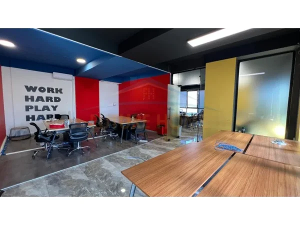 0683487469 Tirane, jepet me qera ambjent biznesi Kati 1, 400 m² 4.000 € (Astir , Residenca Future Home)