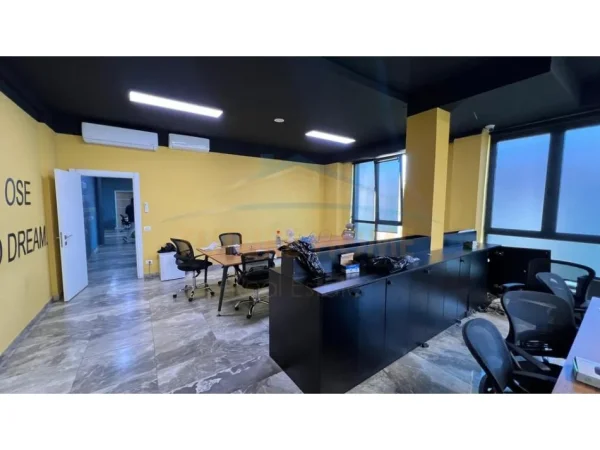 0683487469 Tirane, jepet me qera ambjent biznesi Kati 1, 400 m² 4.000 € (Astir , Residenca Future Home)