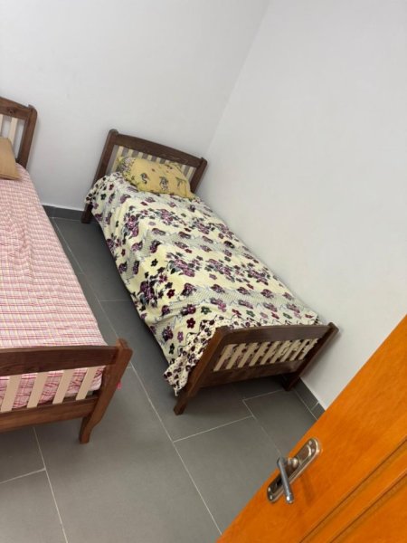 Tirane, jepet me qera shtepi 1+1 Kati 1, 55 m² 350 € 