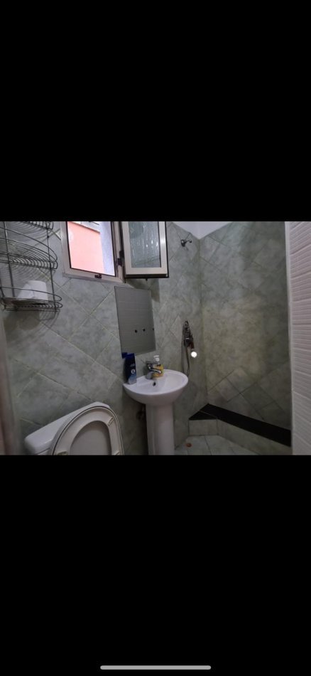 Tirane, jepet me qera apartament 1+1 Kati 2, 47 m² 450 € 