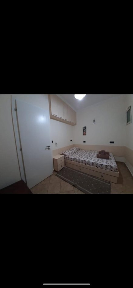 Tirane, jepet me qera apartament 1+1 Kati 2, 47 m² 450 € 