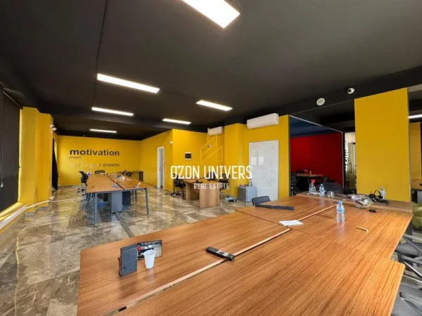 Tirane, jepet me qera ambjent biznesi Kati 2, 400 m² 4.000 € (Astir)