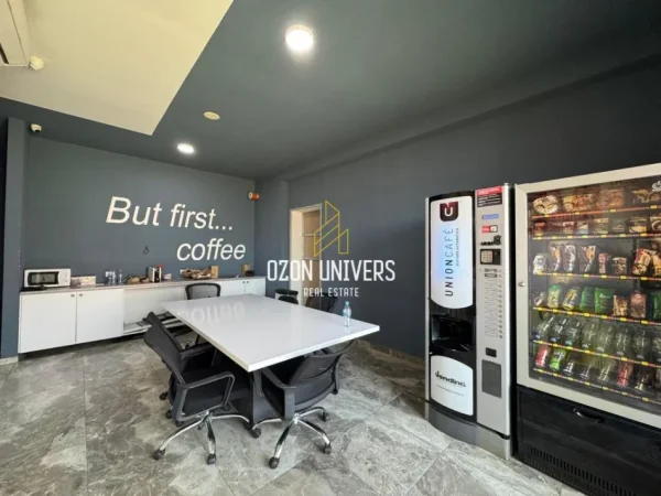 Tirane, jepet me qera ambjent biznesi Kati 2, 400 m² 4.000 € (Astir)