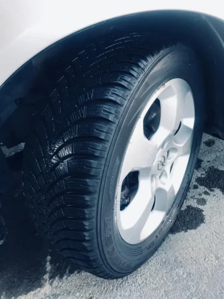 Kurbin, shes Opel Zafira me dokumenta dhe sherbime te kryera 2800 Euro i diskutueshem Benzin+Gaz, gri metalizato manuale Klima 245.000 km