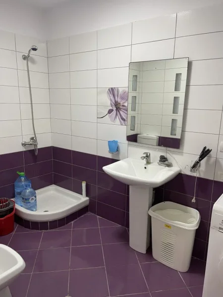 Tirane, jepet me qera apartament 2+1+Ballkon Kati 8, 114 m² 550 € (ASTIR)