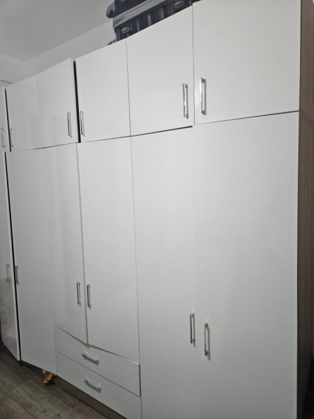 Tirane, jepet me qera apartament 1+1+Ballkon Kati 8, 70 m² 550 € (Rruga Kongresi i Manastirit)