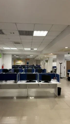 Tirane, jepet me qera ambjent biznesi , 1.400 m² 11.200 € (pallati me shigjeta)