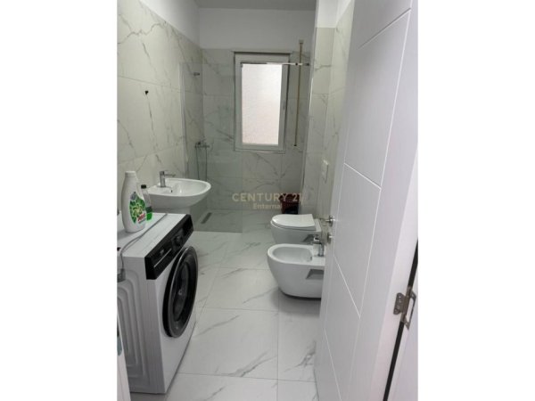 Tirane, shitet apartament 1+1 Kati 1, 71 m² 75.000 € (Kamez)
