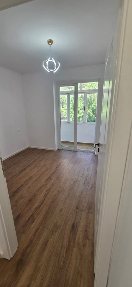 Tirane, shitet apartament 1+1 , 42 m² 135.000 € (MYSLYM SHYRI)
