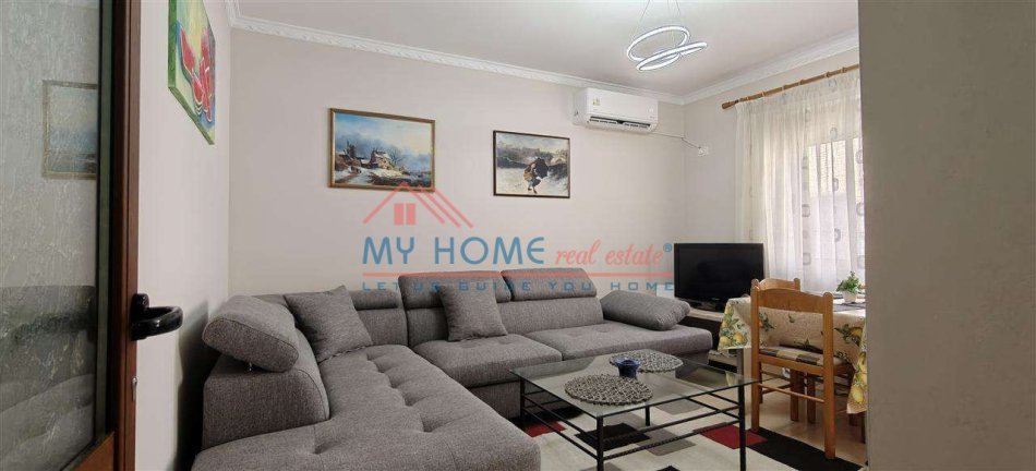 Tirane, jepet me qera apartament 2+1+Ballkon Kati 2, 70 m² 600 € (Rruga e Durresit)