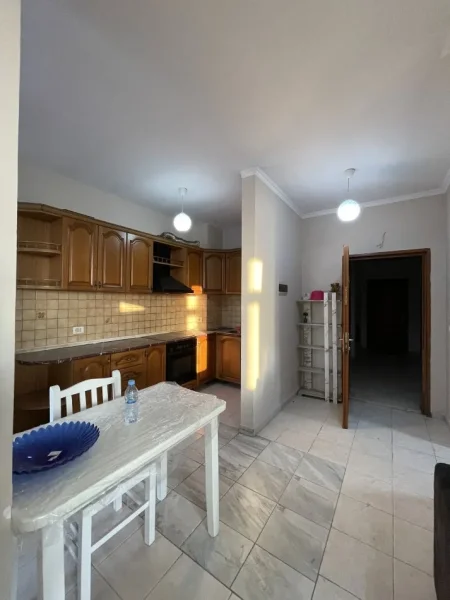Tirane, shitet apartament 2+1+Ballkon Kati 10, 67 m² 110.000 € 