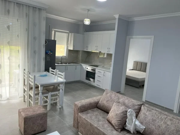 Tirane, shitet apartament 1+1 Kati 8, 66 m² 95.700 € (Ali Demi)