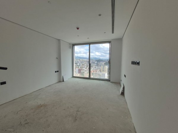 Tirane, jepet me qera zyre Kati 20, 176 m² 3.000 € (Downtown One)
