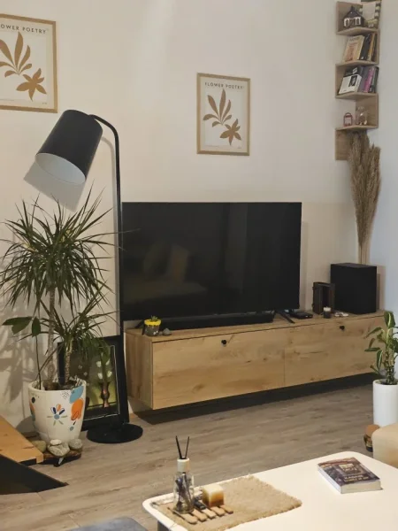 Tirane, jepet me qera apartament duplex Dublex Kati 1, 75 m² 350 € (Muharrem Deliu)