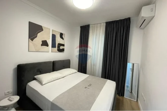 Tirane, jepet me qera apartament 1+1 Kati 2, 43 m² 600 € (Rruga Muhamet Gjollesha)