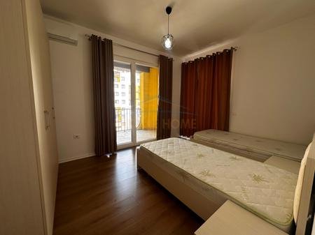 Tirane, jepet me qera apartament 2+1 Kati 5, 135 m² 650 € 