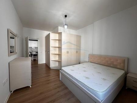 Tirane, jepet me qera apartament 2+1 Kati 5, 135 m² 650 € 