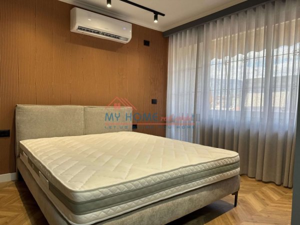 Tirane, shitet apartament 1+1+Ballkon Kati 5, 107 m² 268.000 € (Rruga Mine Peza)