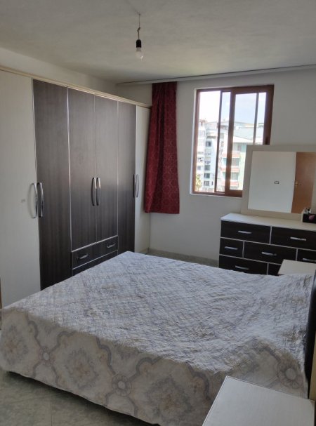 Tirane, jepet me qera apartament 1+1 Kati 2, 46 m² 390 € (Rruga Jorgji Truja)