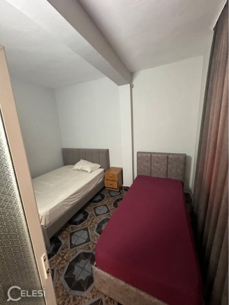 Tirane, jepet me qera apartament 2+1+Aneks+Ballkon Kati 2, 100 m² 550 € (ISH parku)